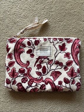 Sezane Antoinette Poisson pouch new